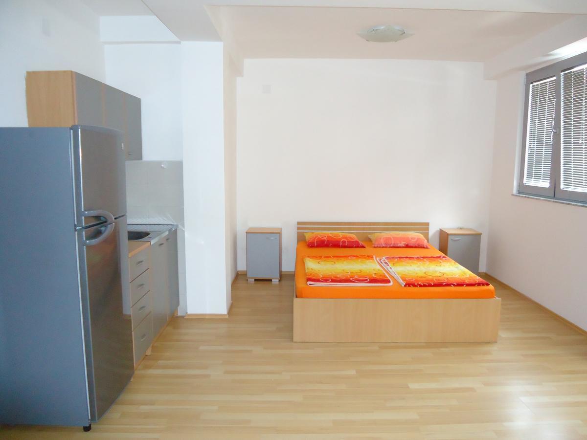Apartments Stefanel Ohrid For Family And Couples Only Ngoại thất bức ảnh